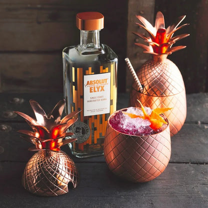 🍍 Tiki Tropics Pineapple Cups: Sip in Retro Style! 🌴